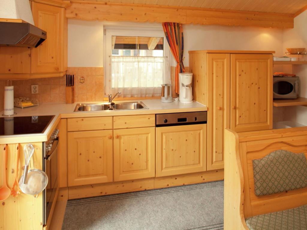 Apartment with balcony in Brixen in Thale Tyrol photo 3