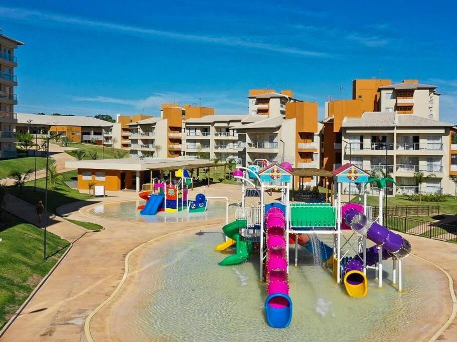 Ilhas do Lago Eco Resort Caldas Novas - GO - Rocha photo 4