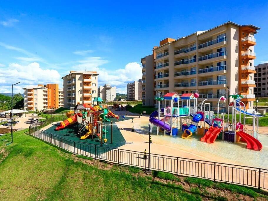 Ilhas do Lago Eco Resort Caldas Novas - GO - Rocha photo 1