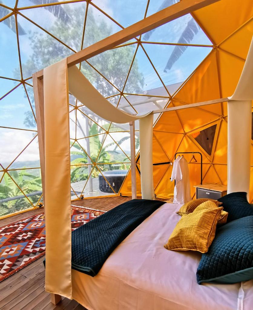 Bajo el Cielo Glamping San Francisco photo 2