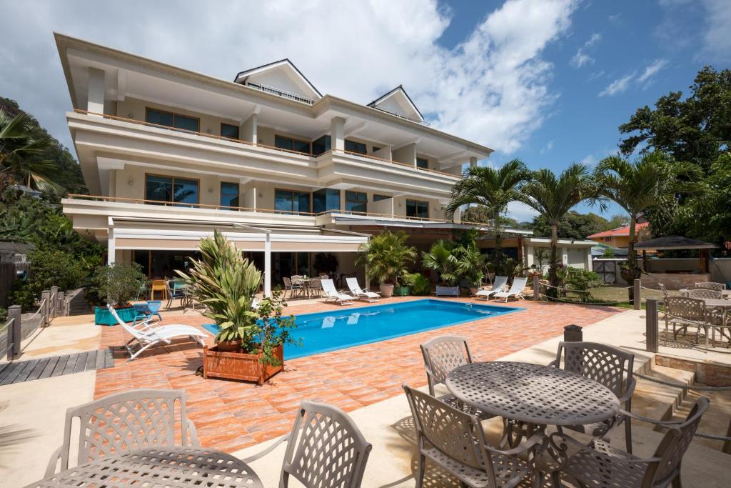 Crown Beach Hotel Seychelles photo 2