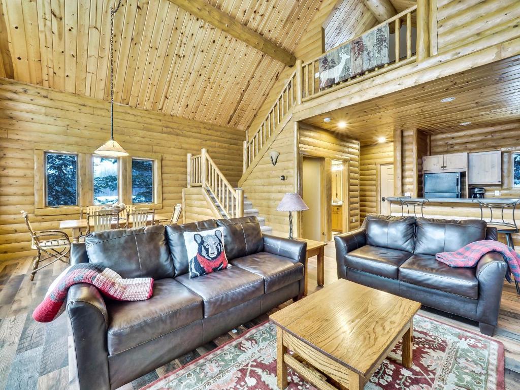 801 Mountain Cabin photo 1