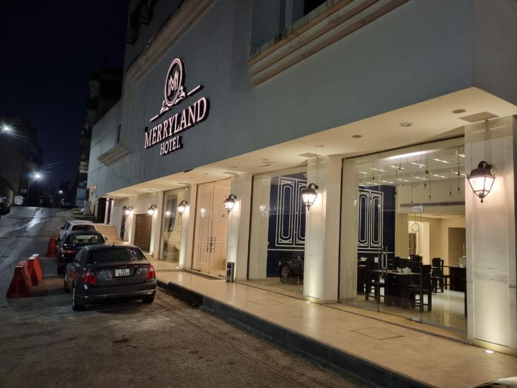 New MerryLand Hotel photo 3