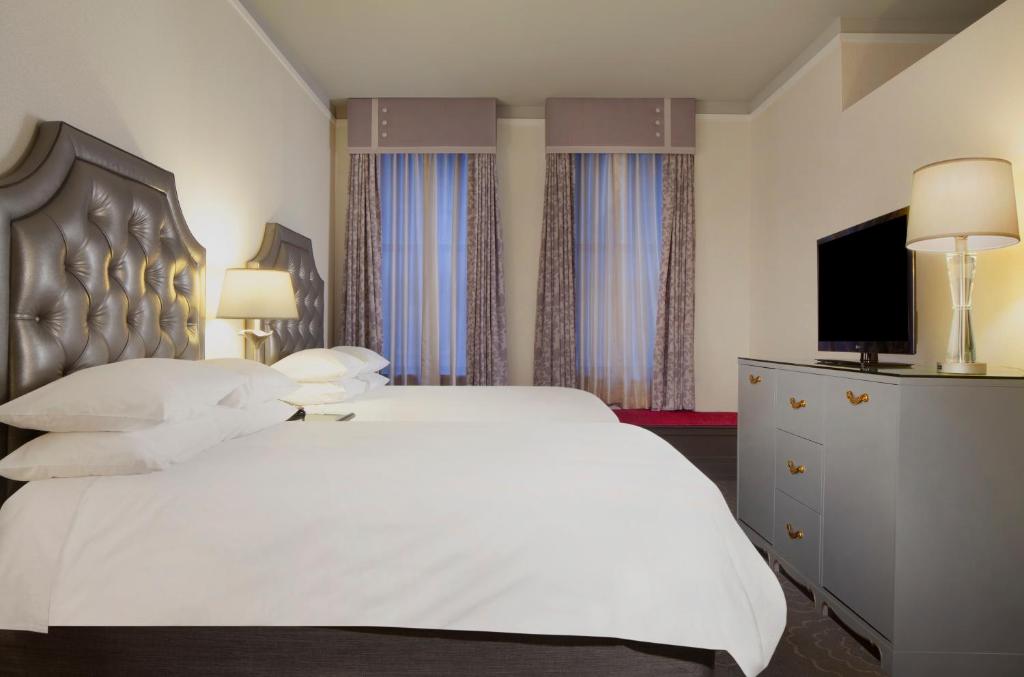 Silversmith Hotel Chicago Downtown Room Type - Deluxe Double Room with Two Double Beds Silversmith Hotel Chicago Downtown Room Type - Deluxe Double Room with Two Double Beds