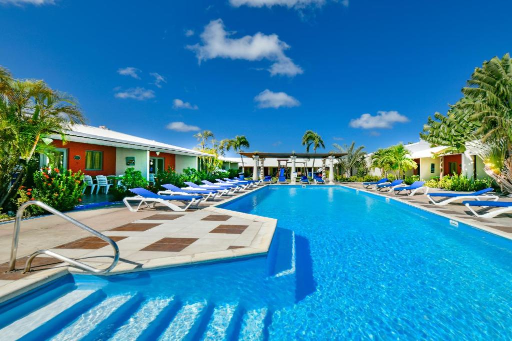 Aruba Blue Village Hotel and Apartments photo 1