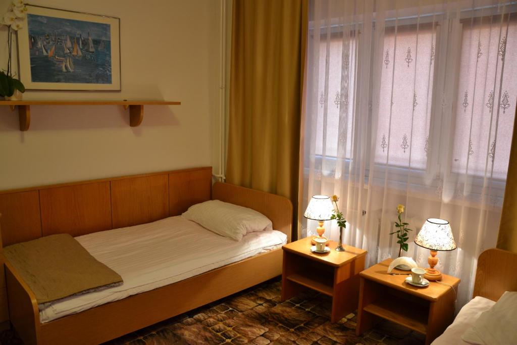 Двухместный (Двухместный номер с 2 отдельными кроватями), Hotel Karat
