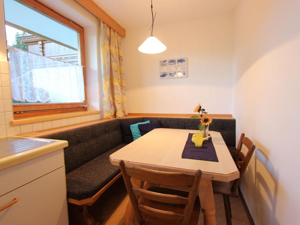 Apartment between Hopfgarten and the Wildsch nau photo 3