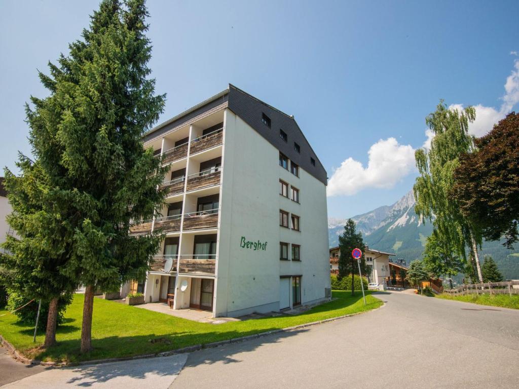 Comfortable apartment in Ellmau with balconies photo 3