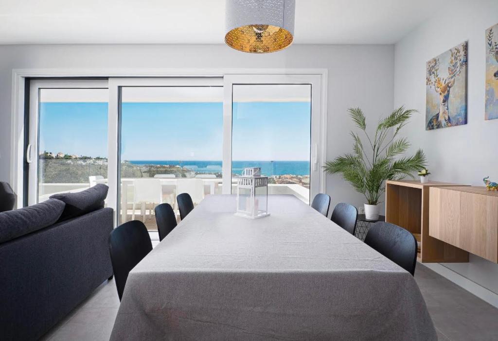 Modern penthouse with a fantastic view to the sea photo 1
