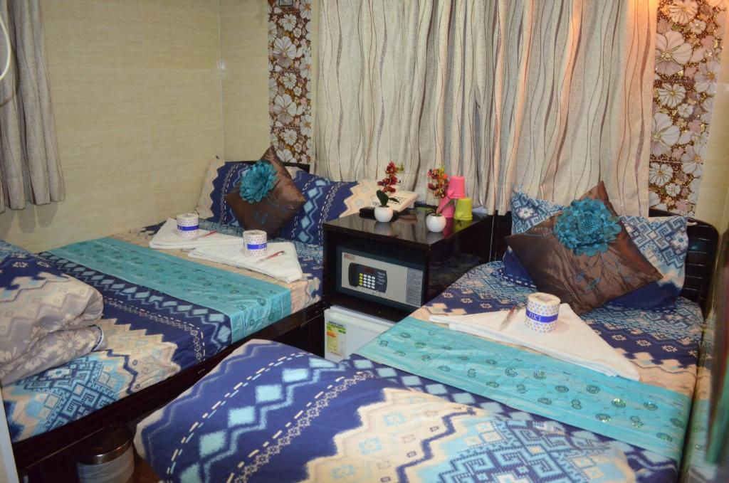 Трехместный (Трехместный номер), Hotel Skylark