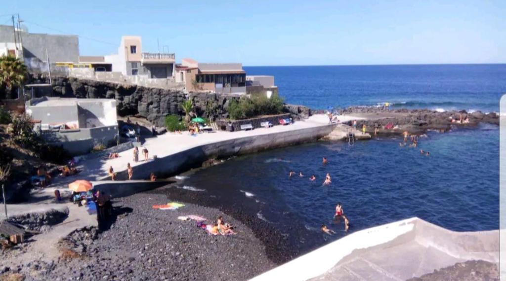 Precioso ático con mucho encanto y vistas al mar. photo 2