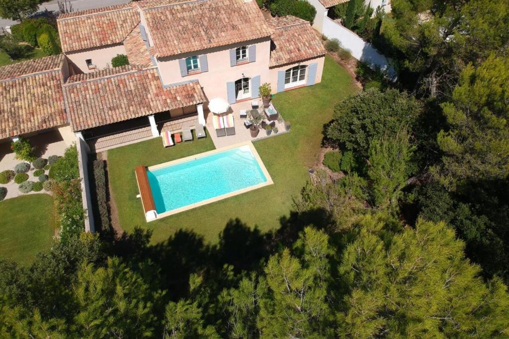 Ma villa en Provence villa de standing et piscine Domaine de Pont-Royal photo 3