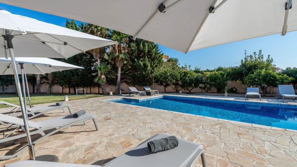 Villa Etruria close to Playa d'en Bossa photo 1