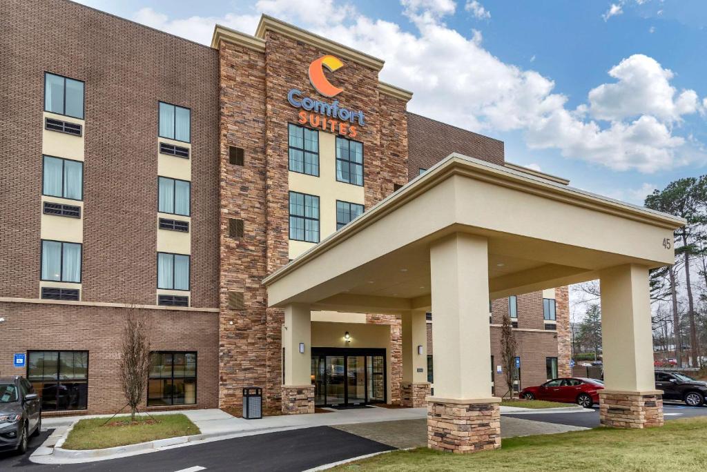 Comfort Suites image