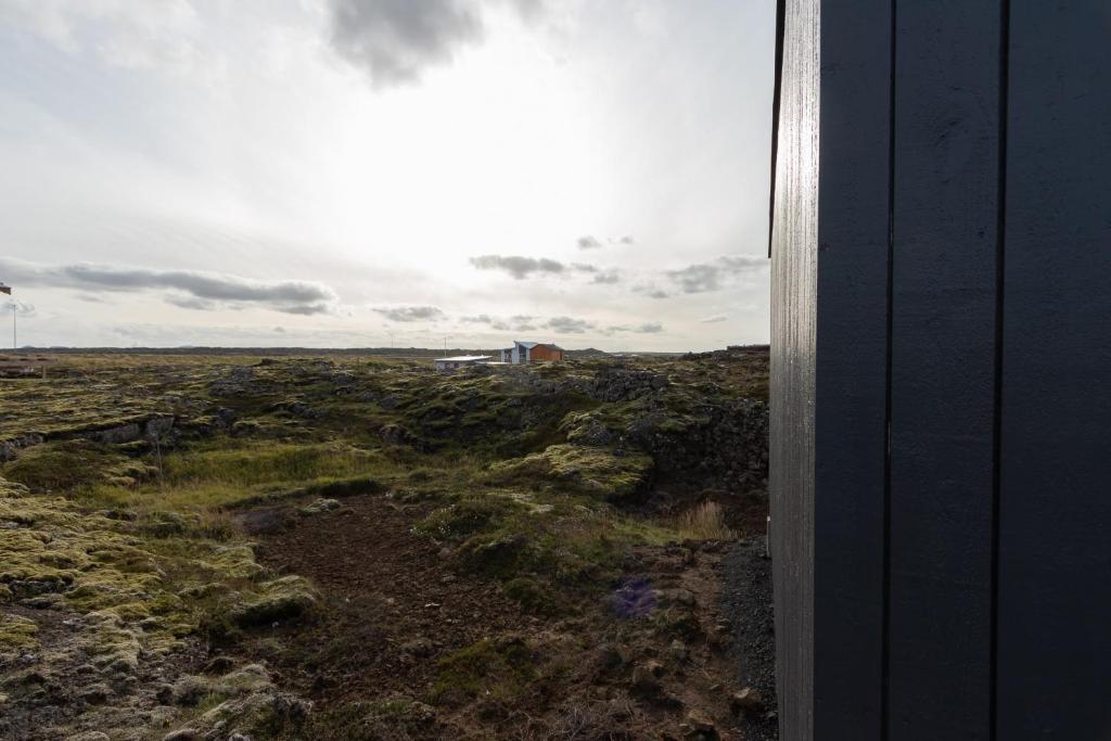 Reykjavík Outskirts - Minimalist Escape photo 2
