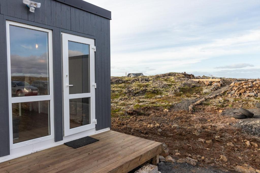 Reykjavík Outskirts - Minimalist Escape photo 3