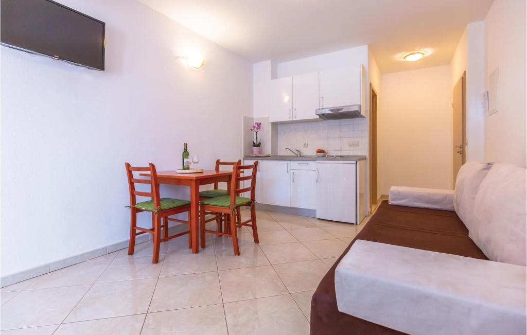 Stunning Apartment In Baska Voda With Wifi photo 1