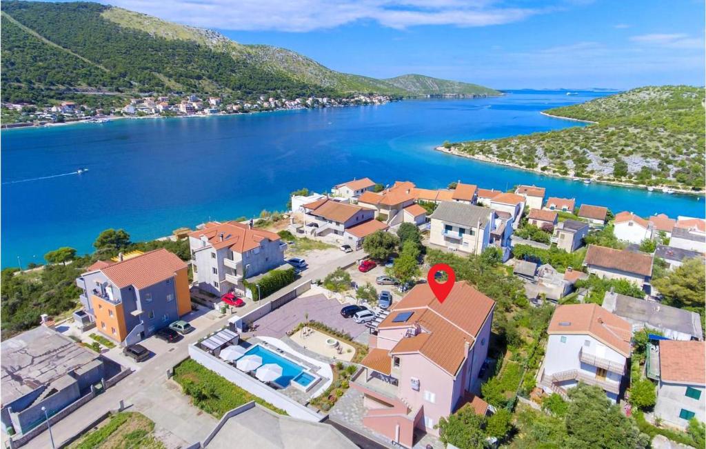 Stunning Apartment In Grebastica With 2 Bedrooms, Jacuzzi And Wifi photo 1