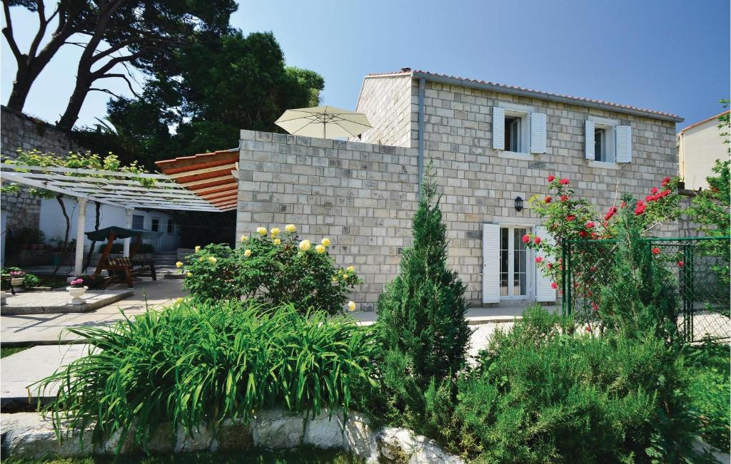 Amazing Apartment In Dubrovnik With 2 Bedrooms And Wifi photo 1