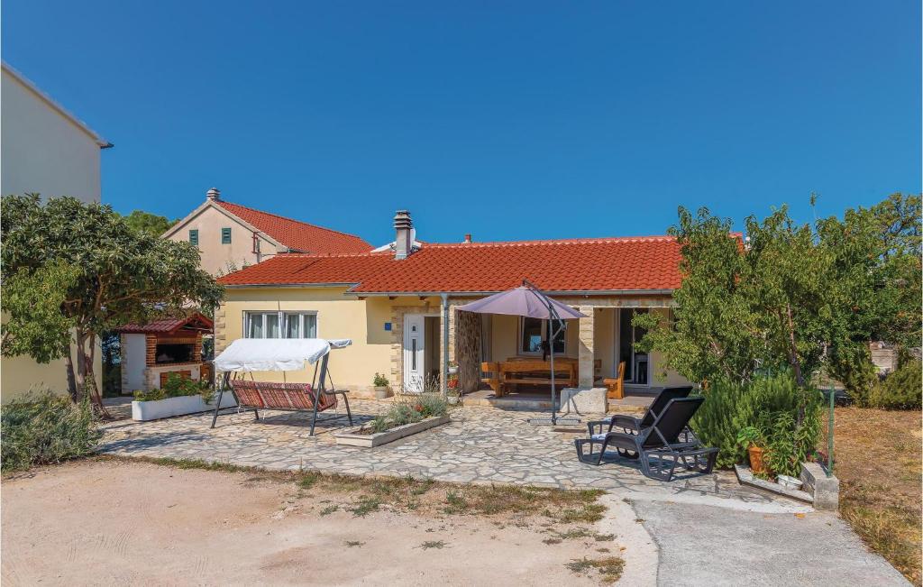 Awesome Home In Sibenik-brodarica With 1 Bedrooms And Wifi photo 1