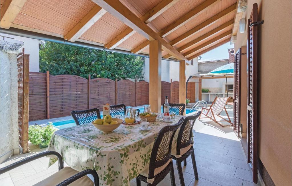 Stunning Home In Pula With 3 Bedrooms And Outdoor Swimming Pool photo 1