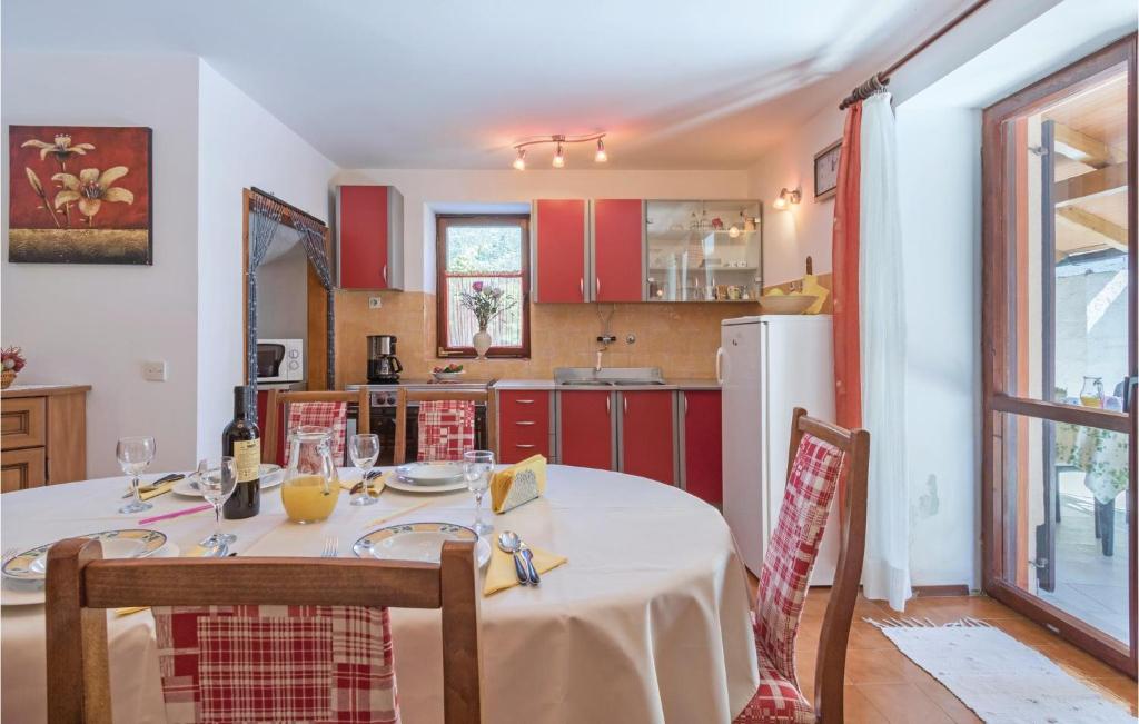 Stunning Home In Pula With 3 Bedrooms And Outdoor Swimming Pool photo 2