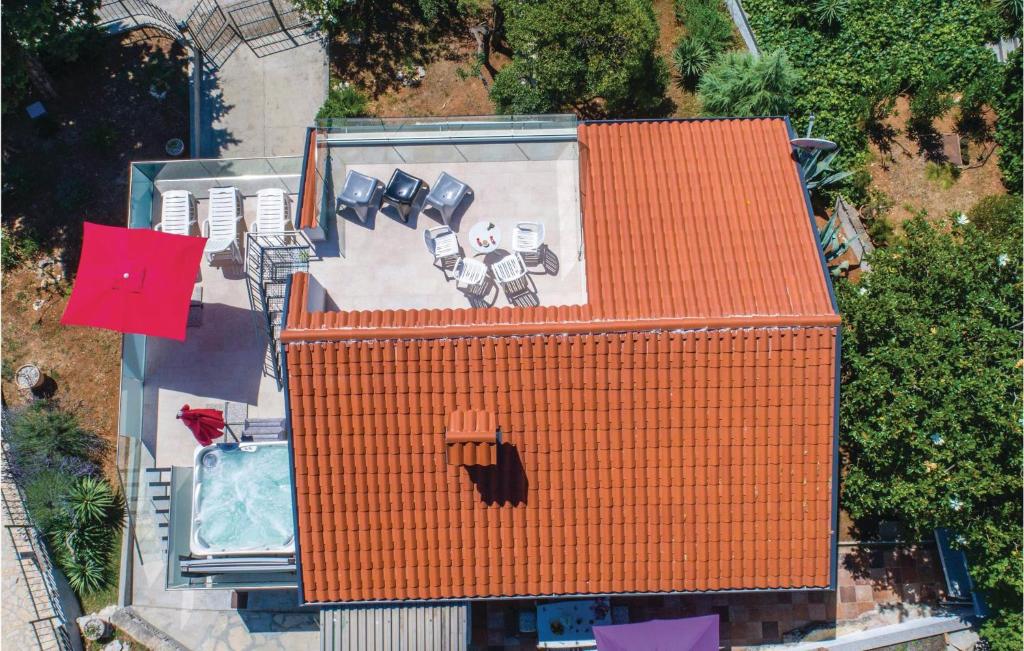 Beautiful Home In Pjescana Uvala With 2 Bedrooms, Jacuzzi And Wifi photo 1