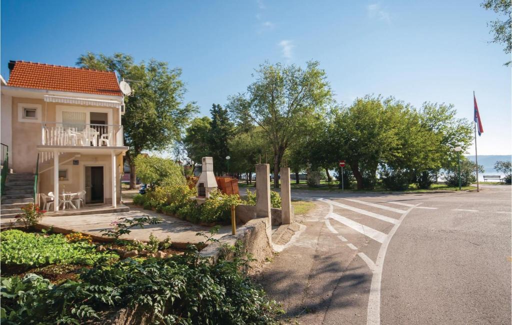 Beautiful Apartment In Raslina With 1 Bedrooms And Wifi