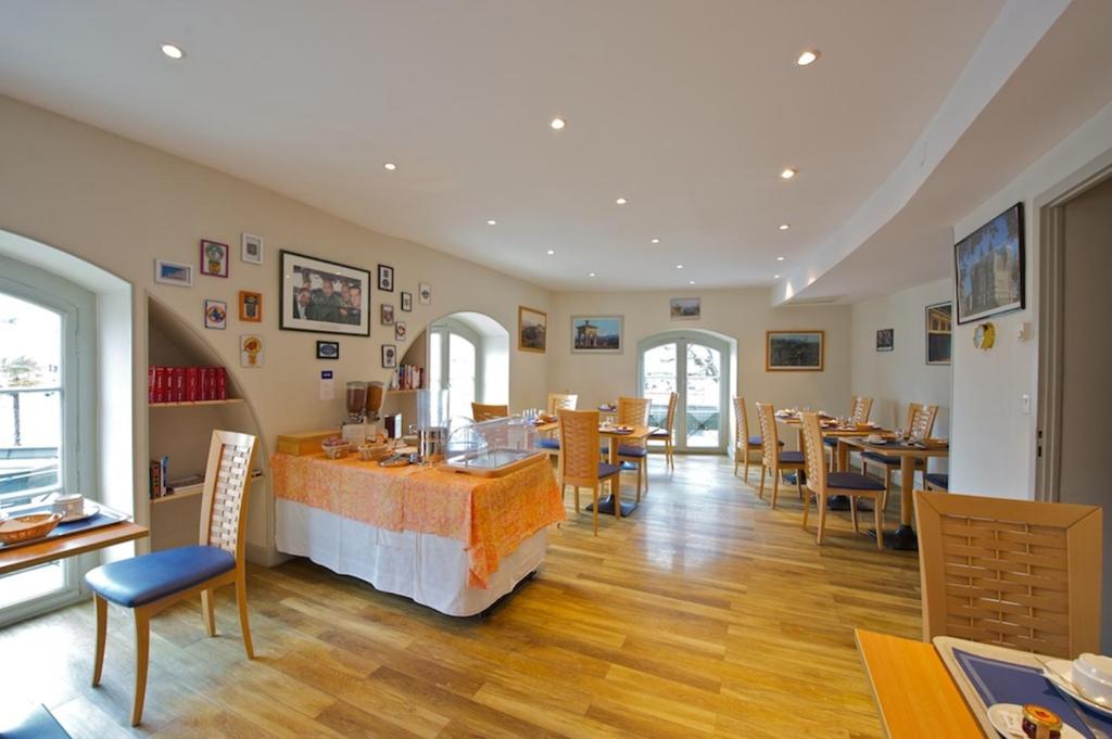 Hotel Le Bourbon Pau Centre photo 2