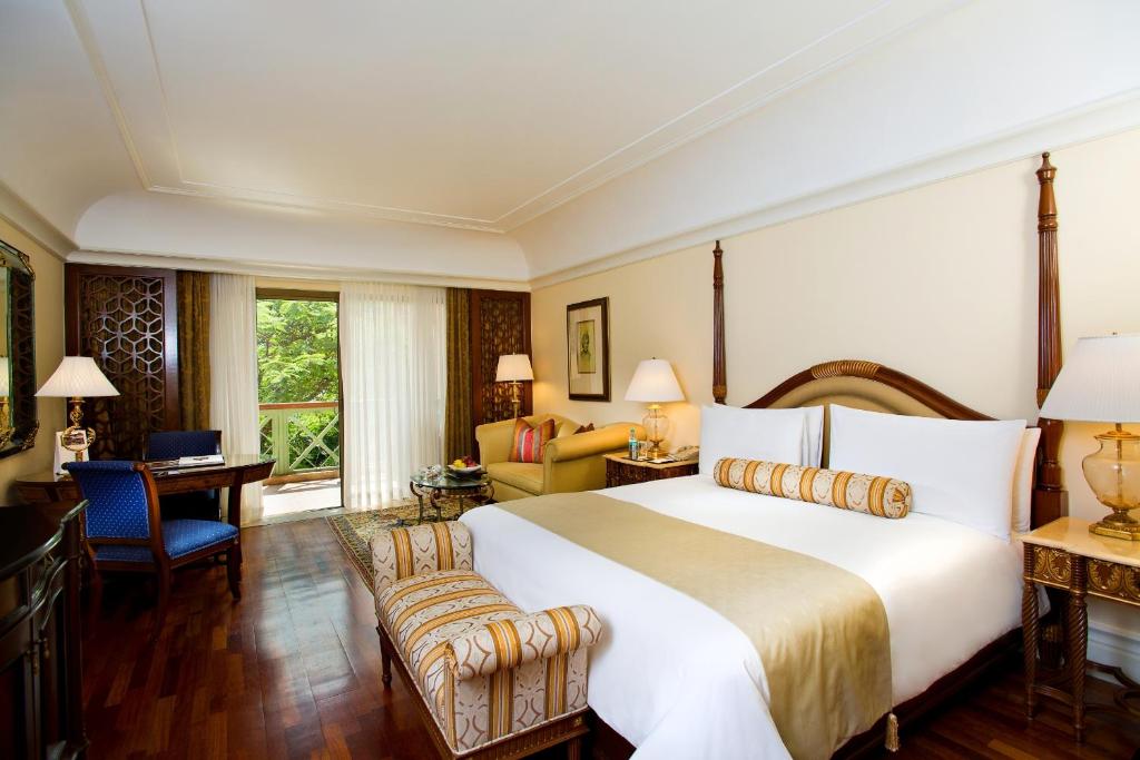 Двухместный (We Pay You Stay! Get INR 10000 worth credit to be availed on any of our services), The Leela Palace Bangalore