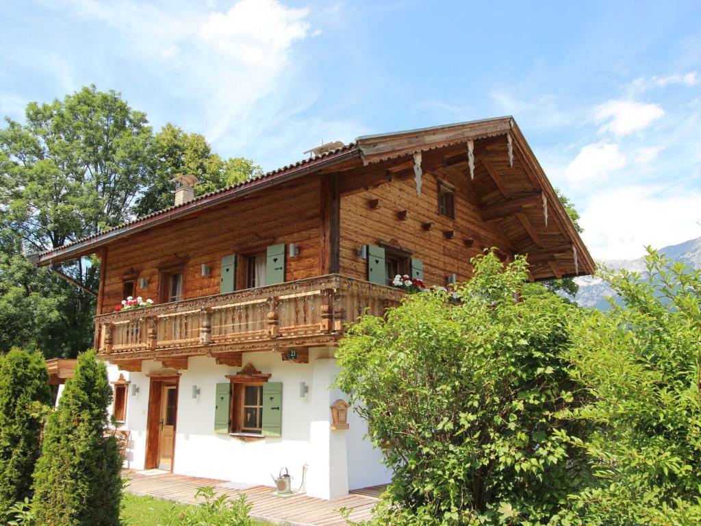 Charming Chalet in Ellmau near Skiwelt Ski Area