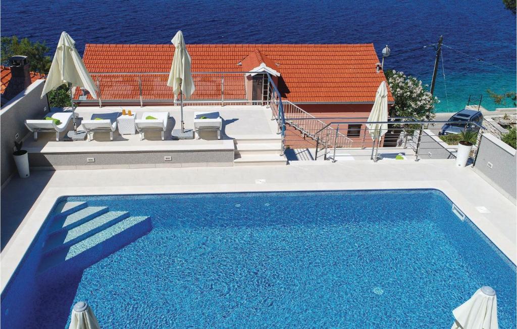 Stunning Apartment In Prigradica With 2 Bedrooms, Wifi And Outdoor Swimming Pool photo 3