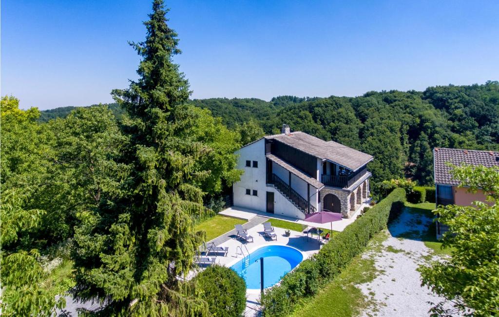 Awesome Home In Vinica Breg With 2 Bedrooms, Wifi And Outdoor Swimming Pool photo 2