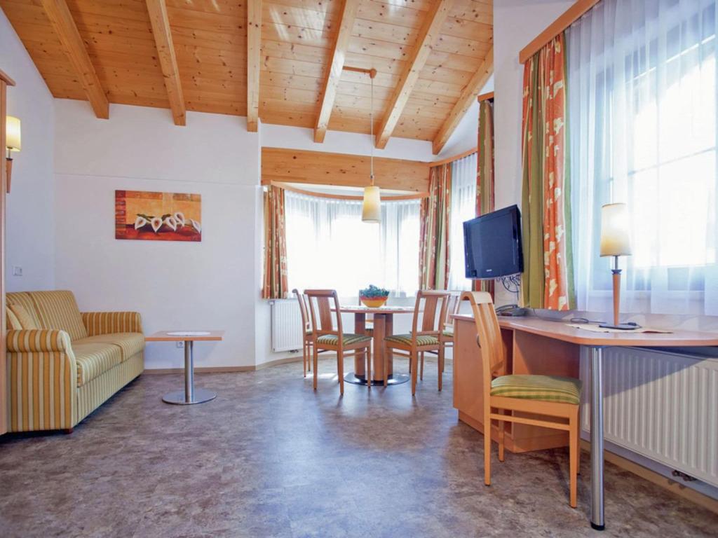 Luxurious apartment in Kaltenbach with Sauna photo 2