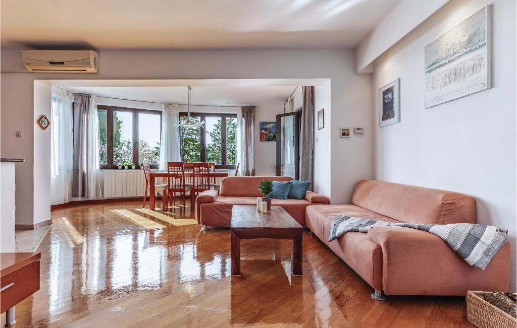 Beautiful Apartment In Pula With 3 Bedrooms And Wifi photo 3