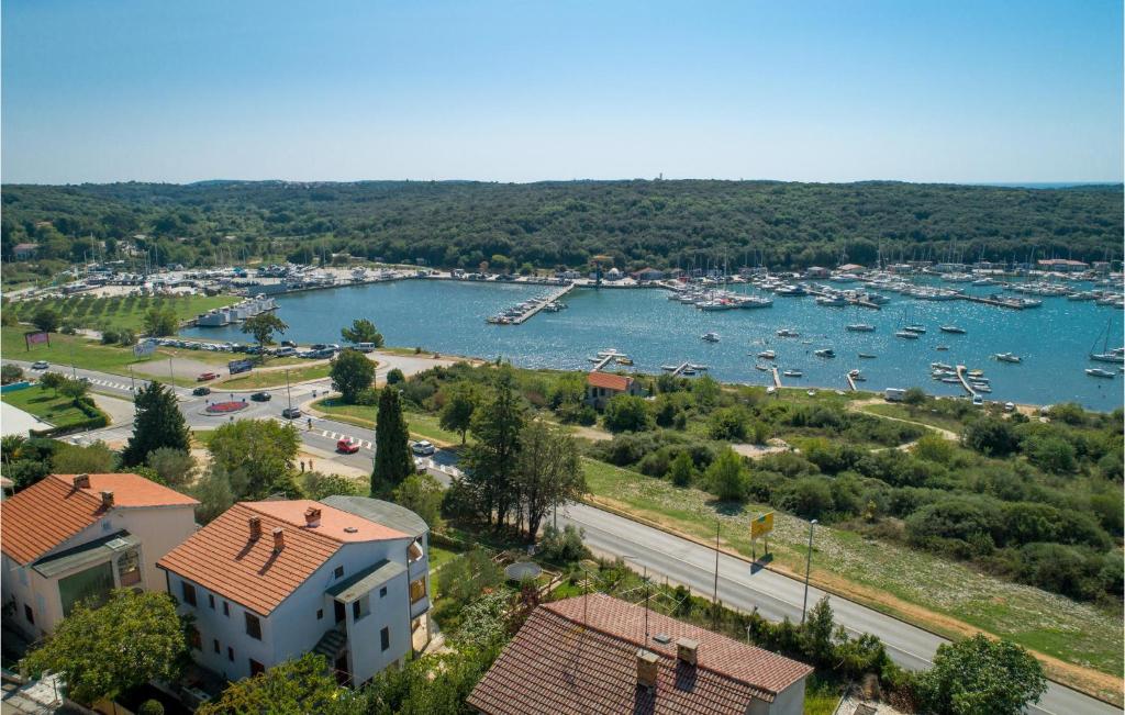Beautiful Apartment In Pula With 3 Bedrooms And Wifi photo 4