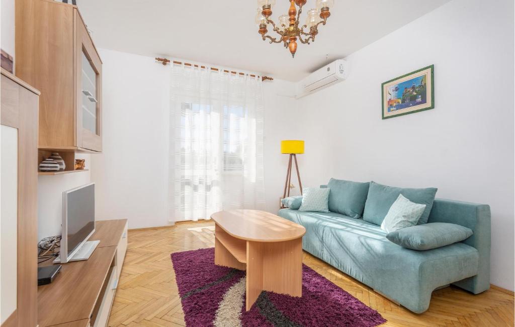 Nice Home In Omisalj With 2 Bedrooms And Wifi photo 3