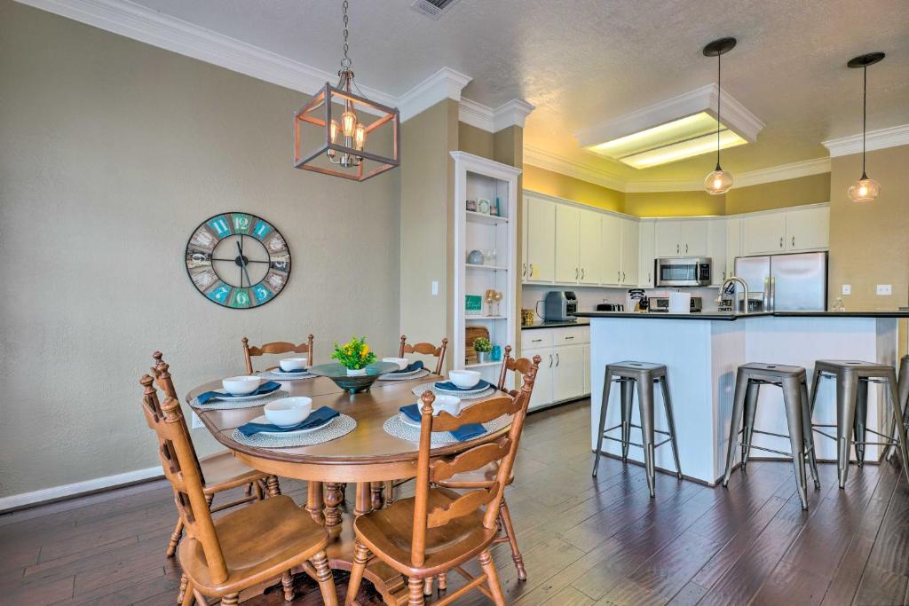 Waterfront Lake Conroe Getaway with Multiple Decks! photo 2