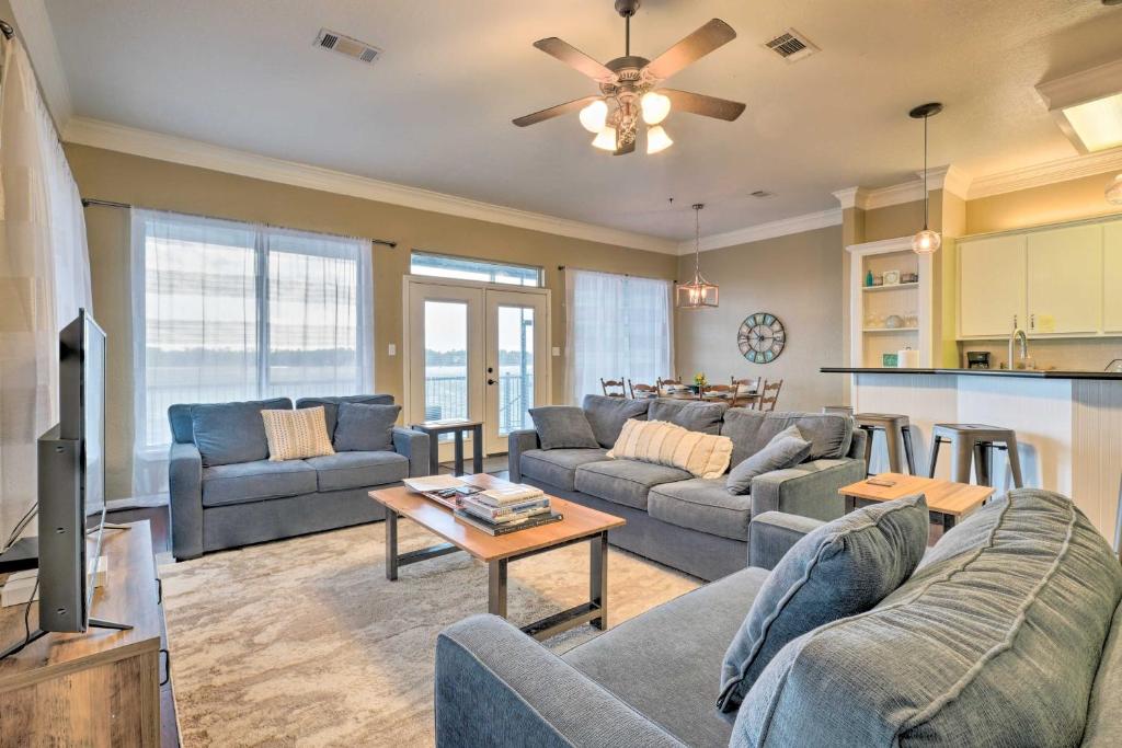Waterfront Lake Conroe Getaway with Multiple Decks! photo 1