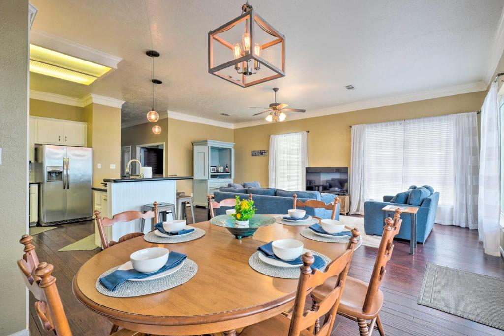 Waterfront Lake Conroe Getaway with Multiple Decks! photo 3