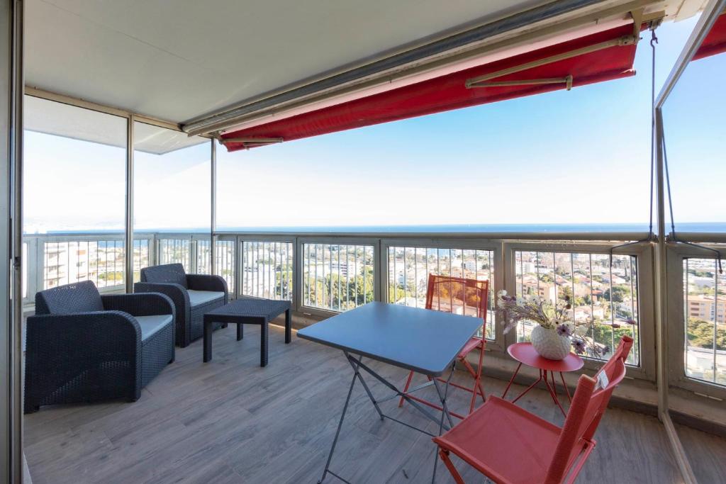 BNB RENTING breathtaking view 2 bedroom apartment in Antibes ! photo 1