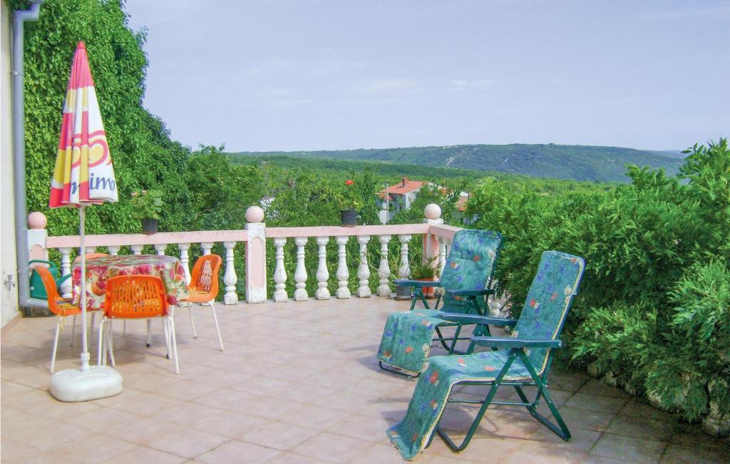 Awesome Apartment In Rakalj With 1 Bedrooms And Wifi photo 2