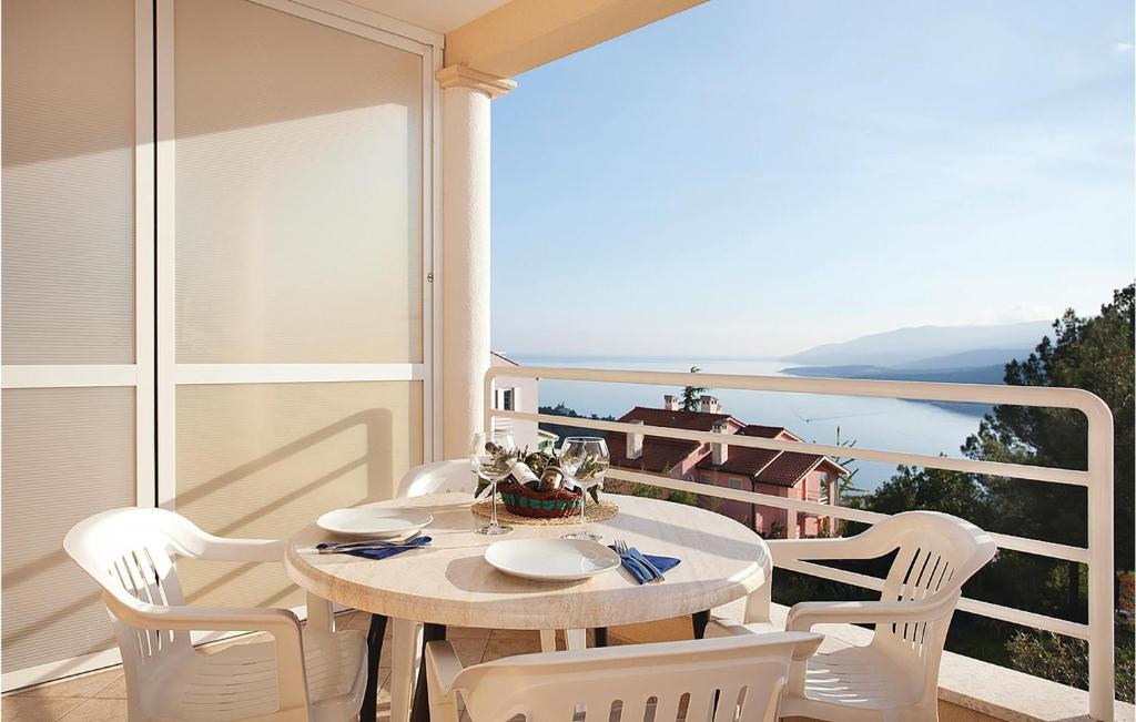Amazing Apartment In Rabac With 2 Bedrooms And Wifi