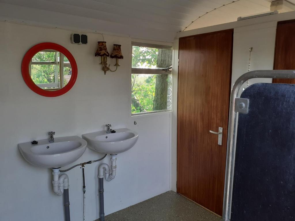 Wijndomein de Vier Ambachten -overnachten in de wijngaard photo 4