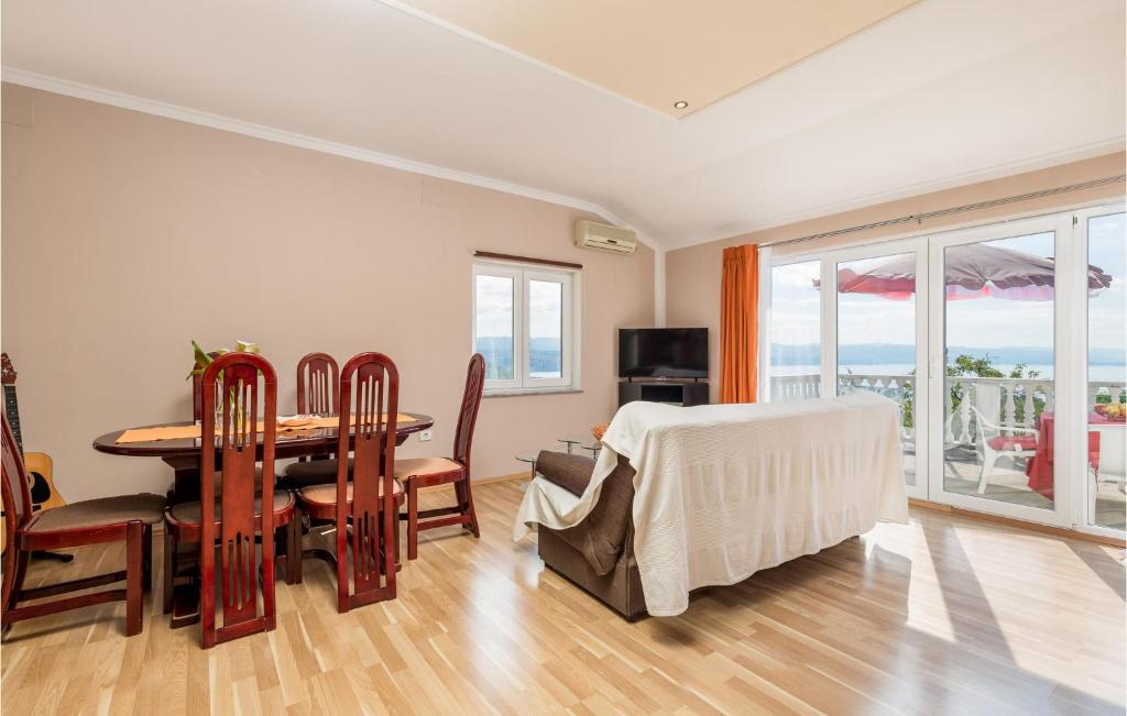 Nice Apartment In Lovran With 1 Bedrooms And Wifi photo 3