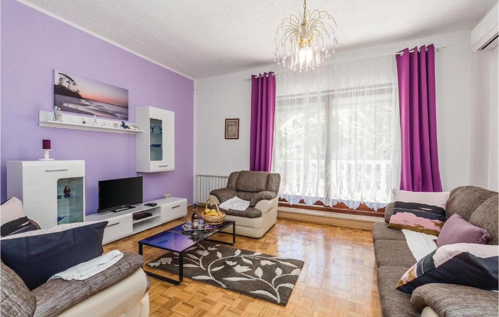 Beautiful Apartment In Matulji With 2 Bedrooms And Wifi photo 1