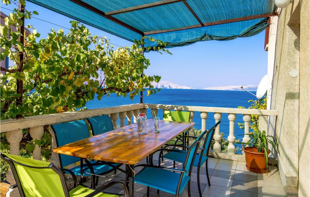 Beautiful Apartment In Sveti Juraj With 2 Bedrooms And Wifi