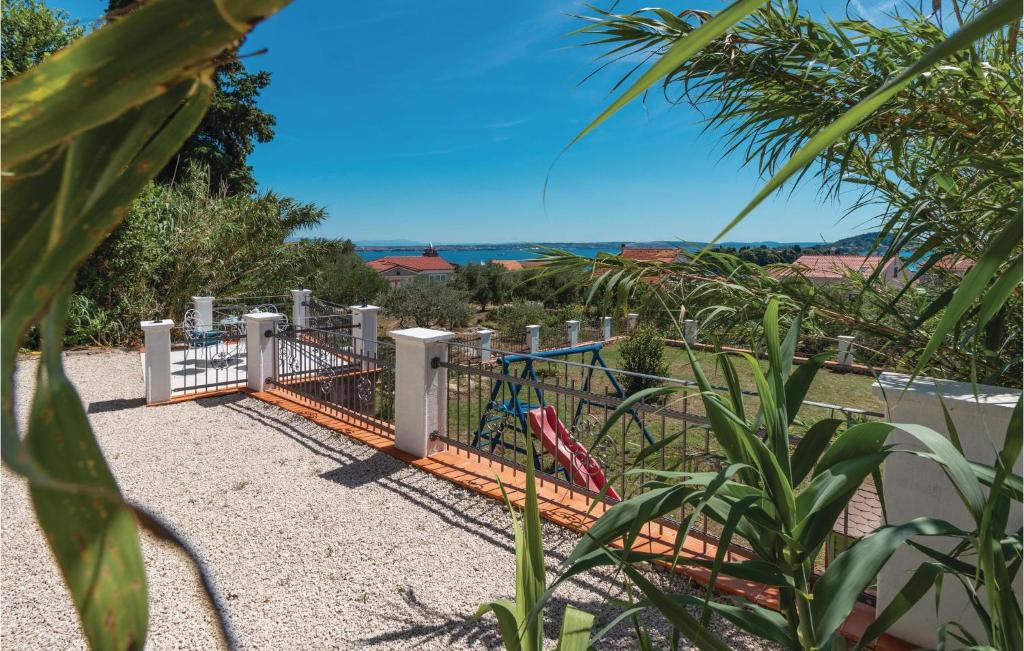 Stunning Home In Preko With 3 Bedrooms And Wifi photo 3