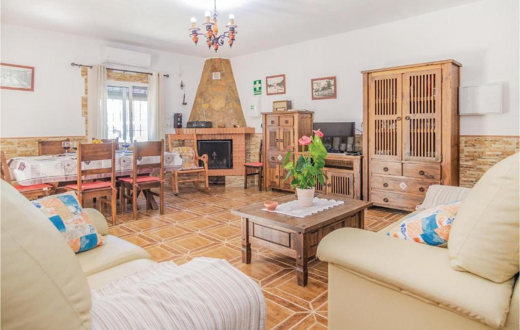 Beautiful Home In Rute With 2 Bedrooms, Jacuzzi And Wifi photo 2