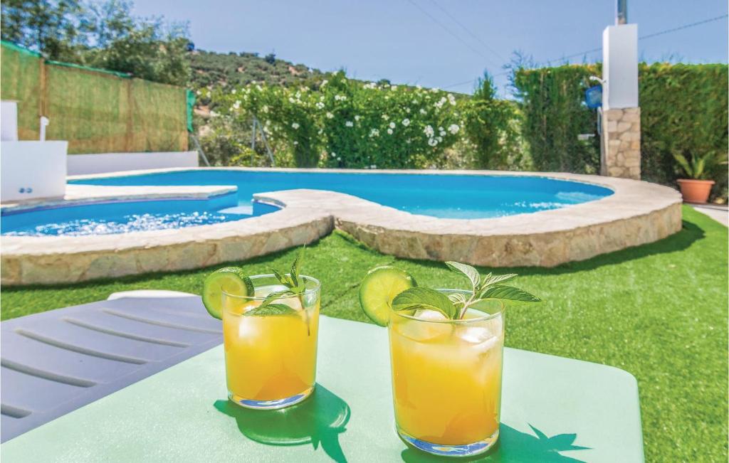 Beautiful Home In Rute With 2 Bedrooms, Jacuzzi And Wifi photo 3